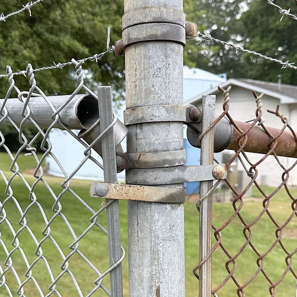 thumbnail image 2 of Heavy Duty Fence Repair Tool Heavy Duty Chain Link Fence Top Rail Fabric Hanging Tool - Steel Professional Fence Installer Fence Installation Hanging Tool 2 of 12