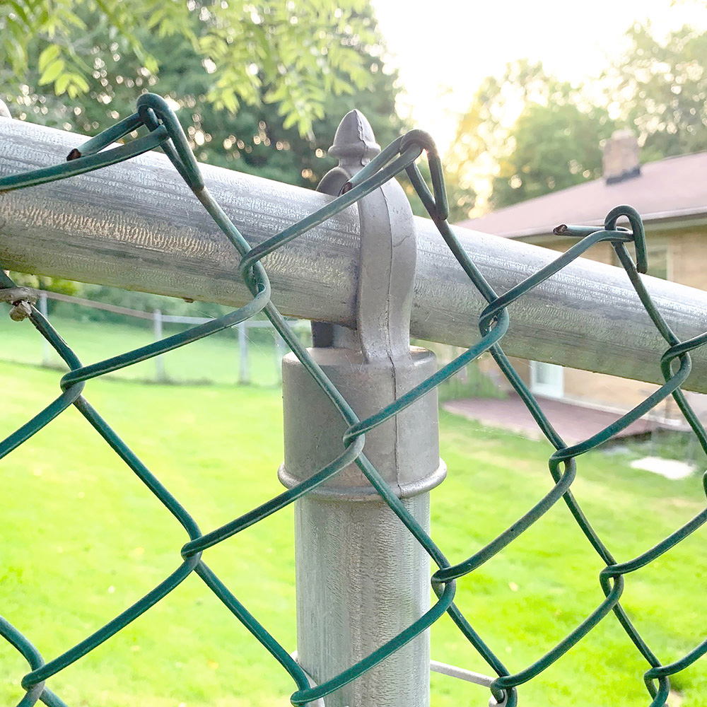 Installed Galvanized Chain Link Fence Frame With Green Mesh