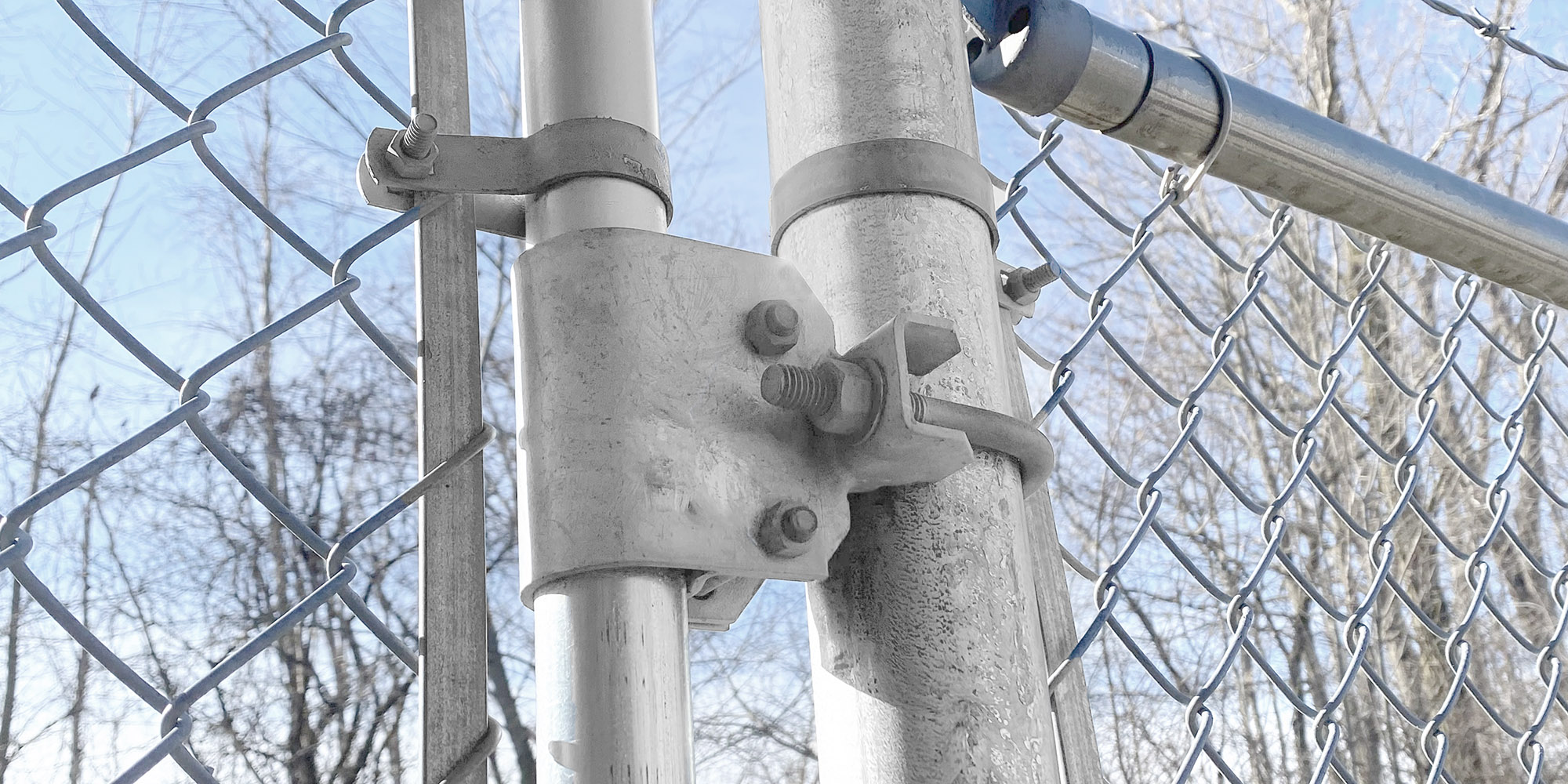 Butt Hinge on chain link fence