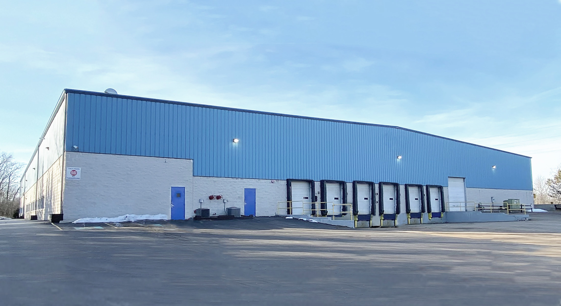 Exterior Of DF Supply, Inc. Facility In Twinsburg Ohio