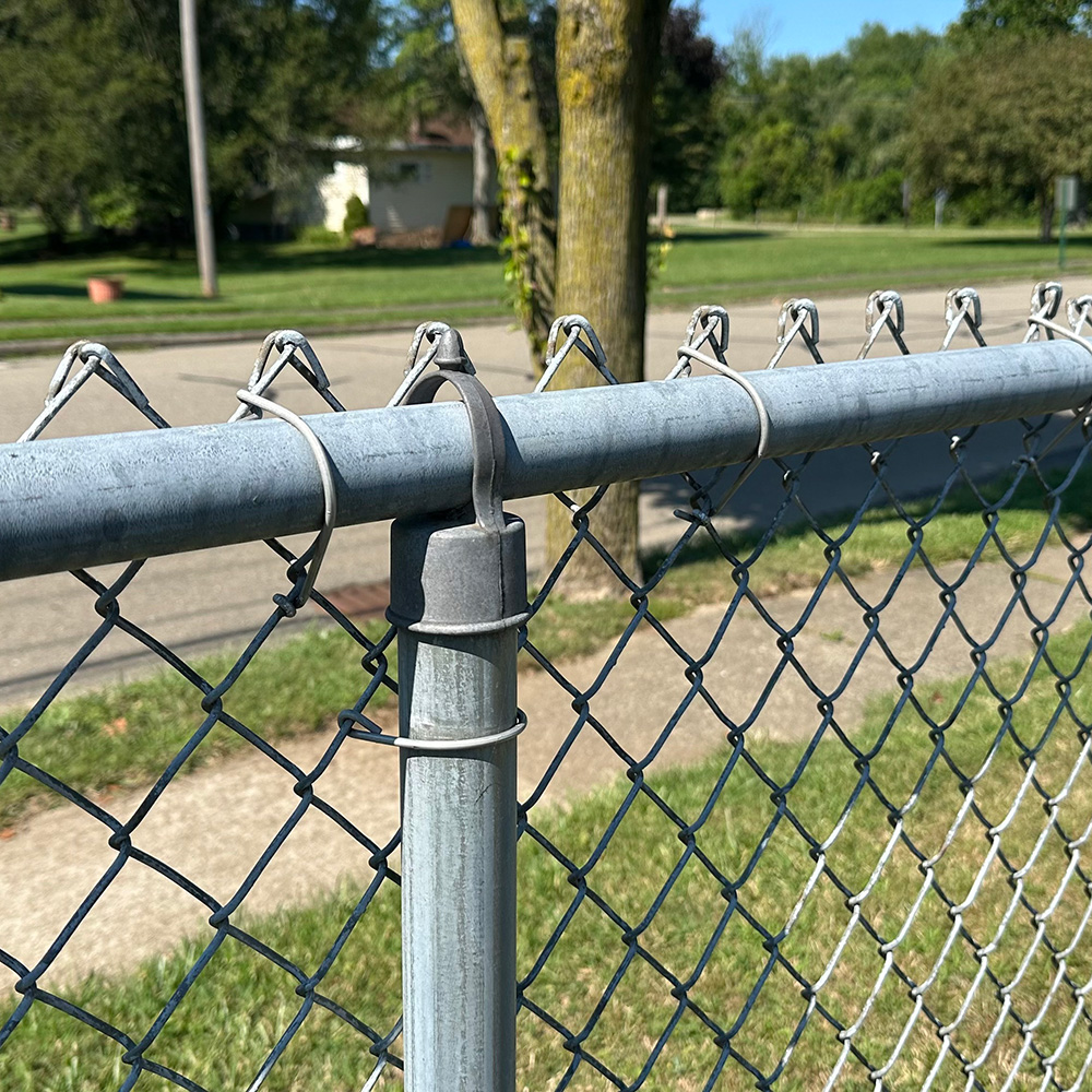 Knuckle Selvage Chain Link Fence